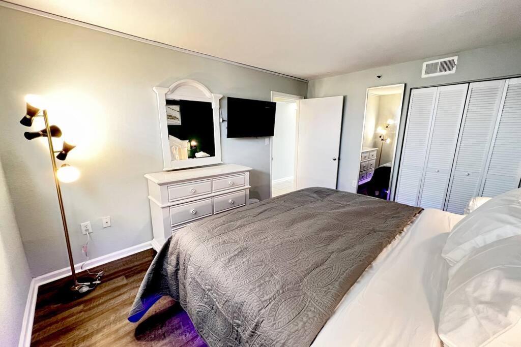 Ocean View Condo On The Beach! Myrtle Beach Esterno foto